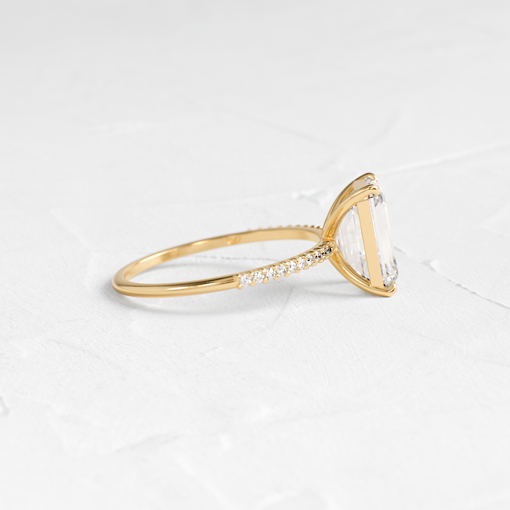 Solitaire-Oval Lab Grown Diamond Engagement Ring