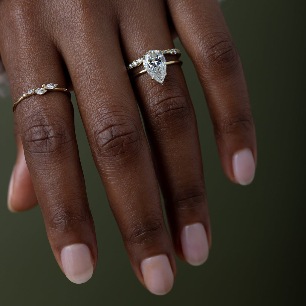Solitaire-Oval Lab Grown Diamond Engagement Ring