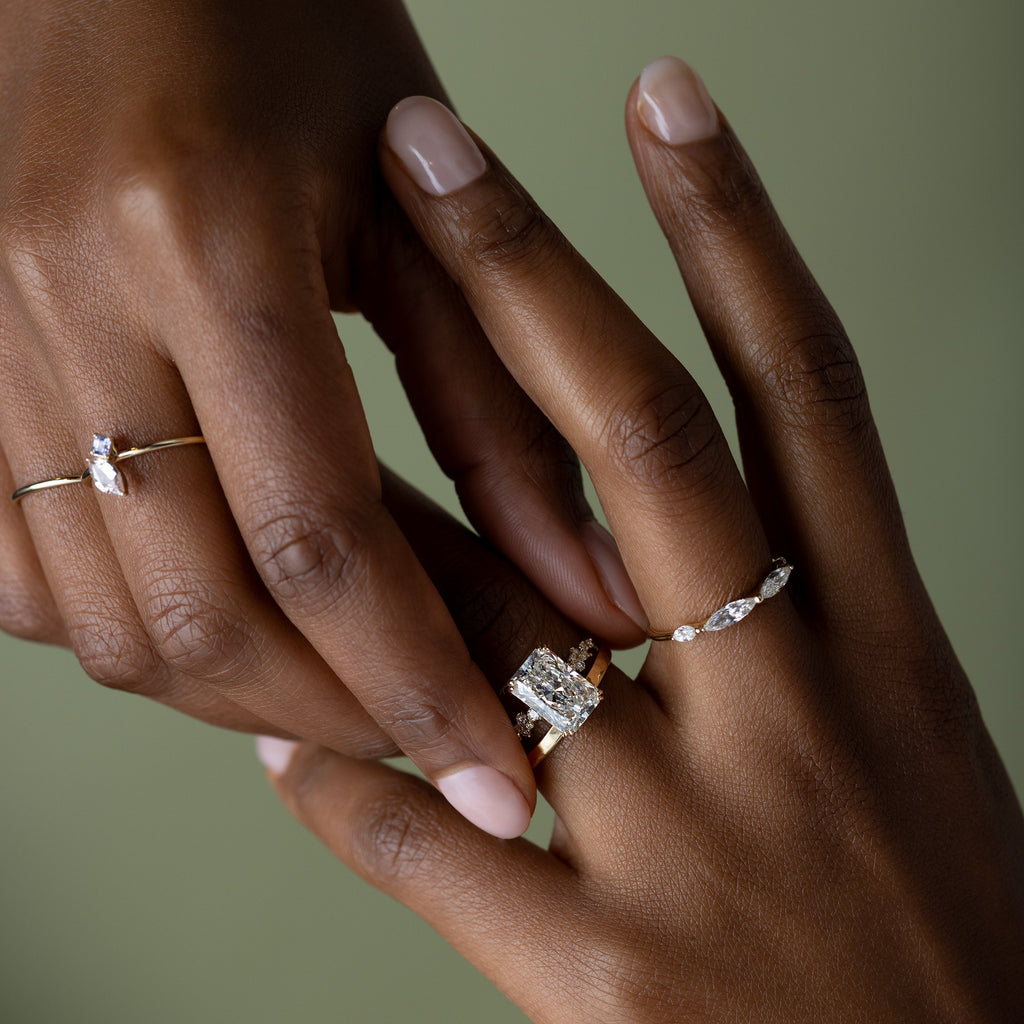 Solitaire-Oval Lab Grown Diamond Engagement Ring