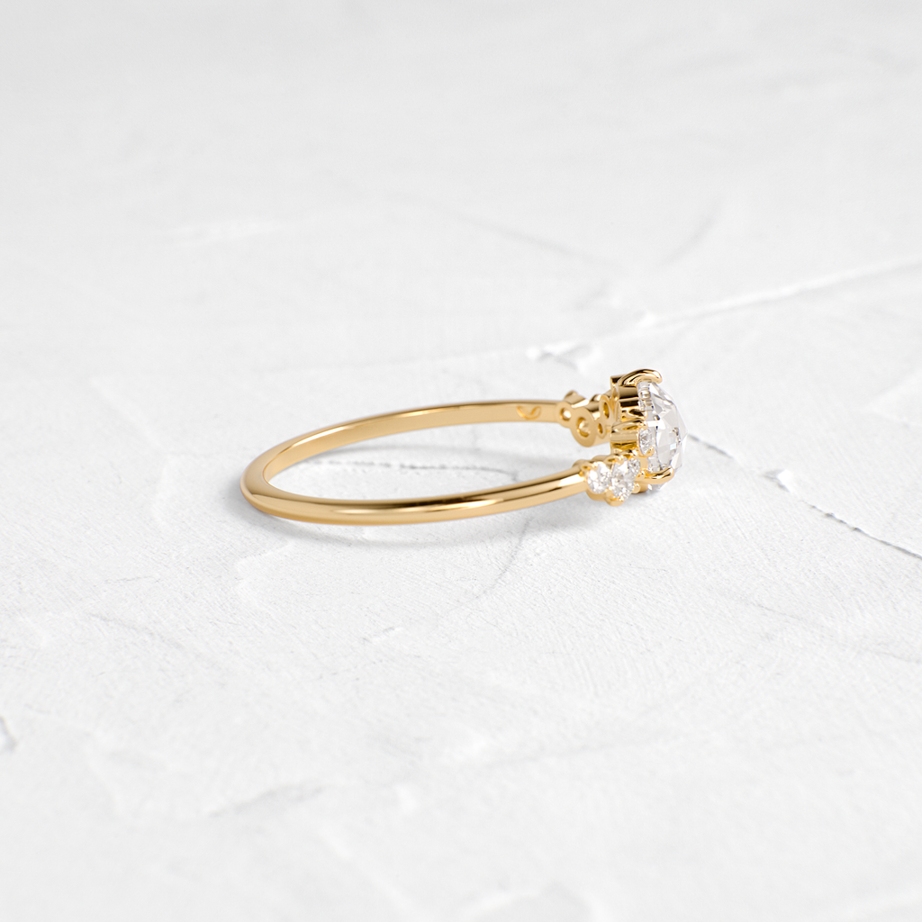Solitaire-Oval Lab Grown Diamond Engagement Ring
