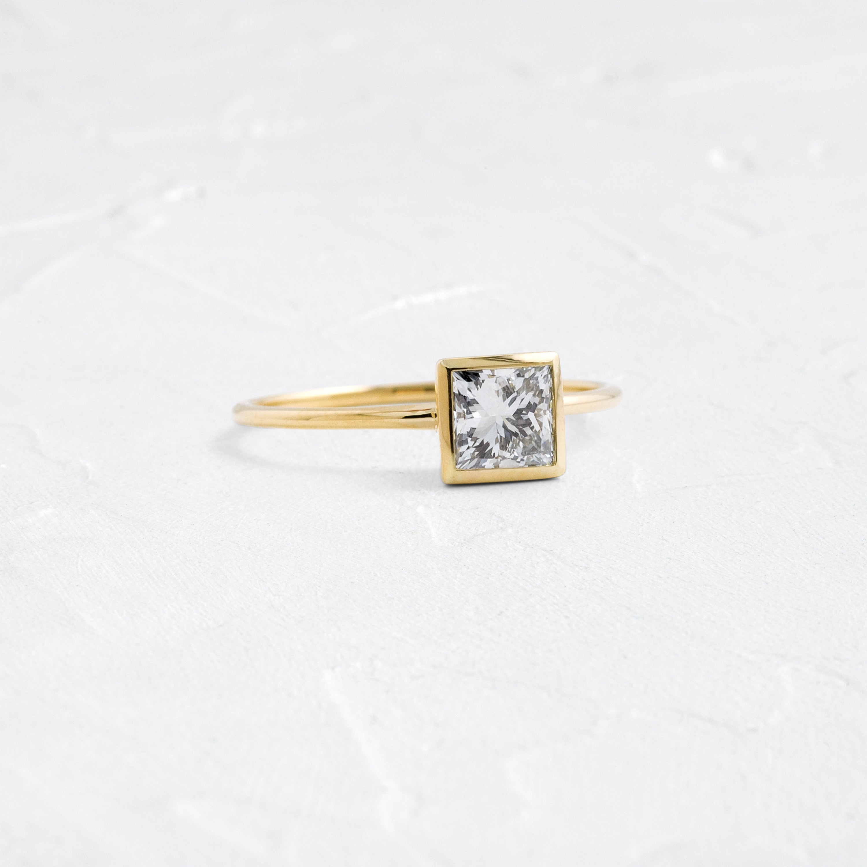 Solitaire-Oval Lab Grown Diamond Engagement Ring