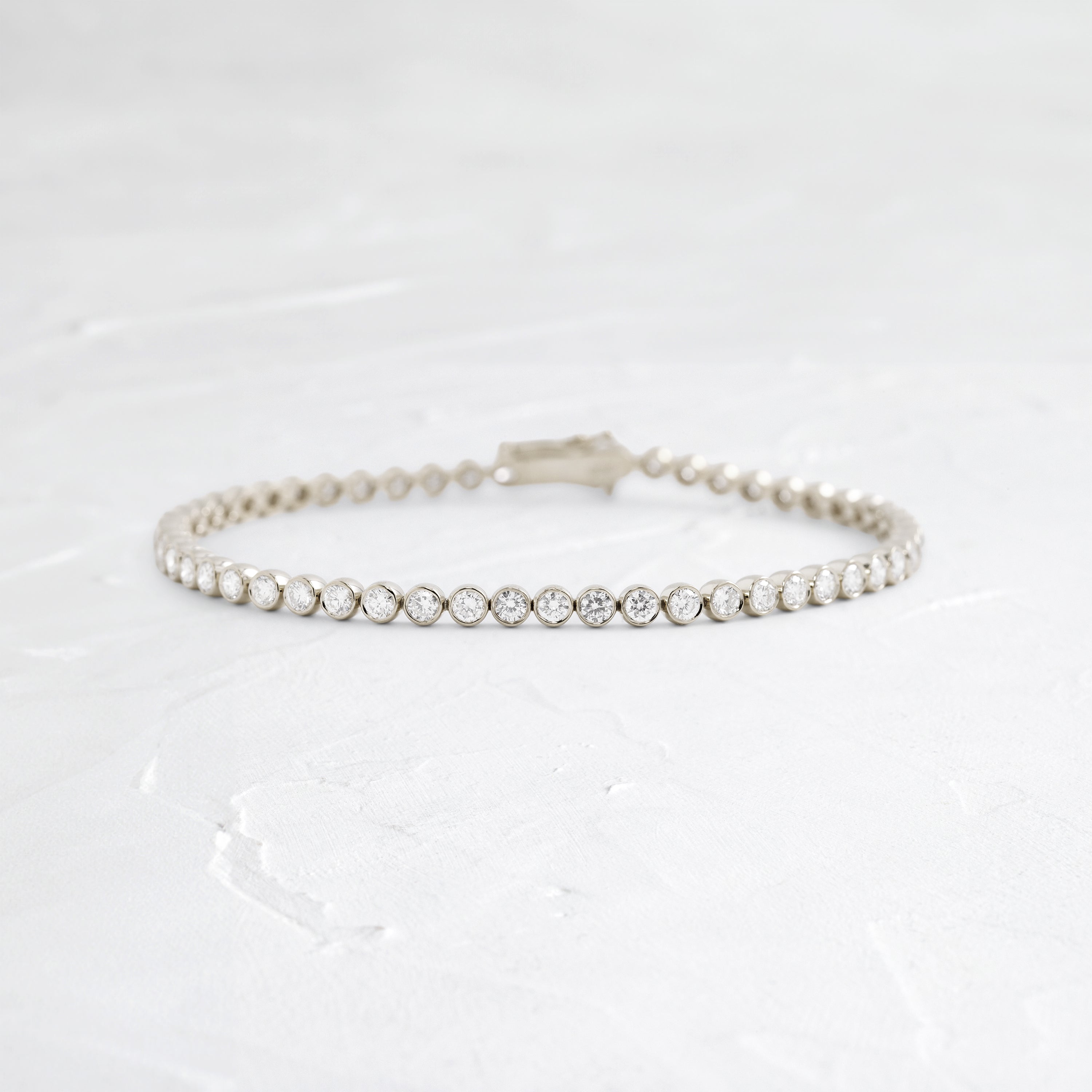 Solitaire Bezel-1.0 CT Oval Lab Grown Diamond Bracelets