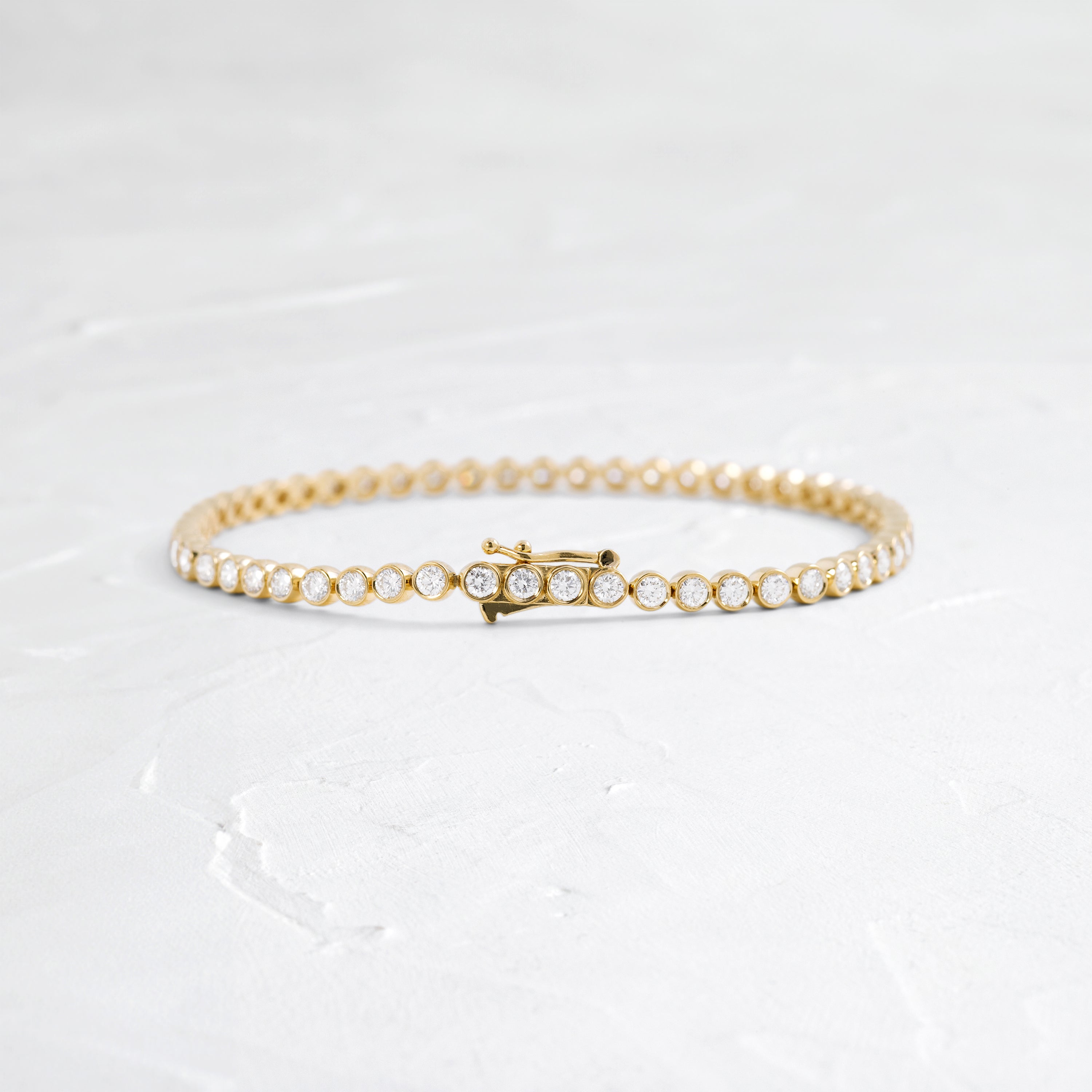 Solitaire Bezel-1.0 CT Oval Lab Grown Diamond Bracelets