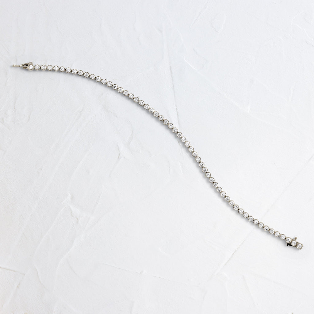 Solitaire Bezel-1.0 CT Oval Lab Grown Diamond Bracelets