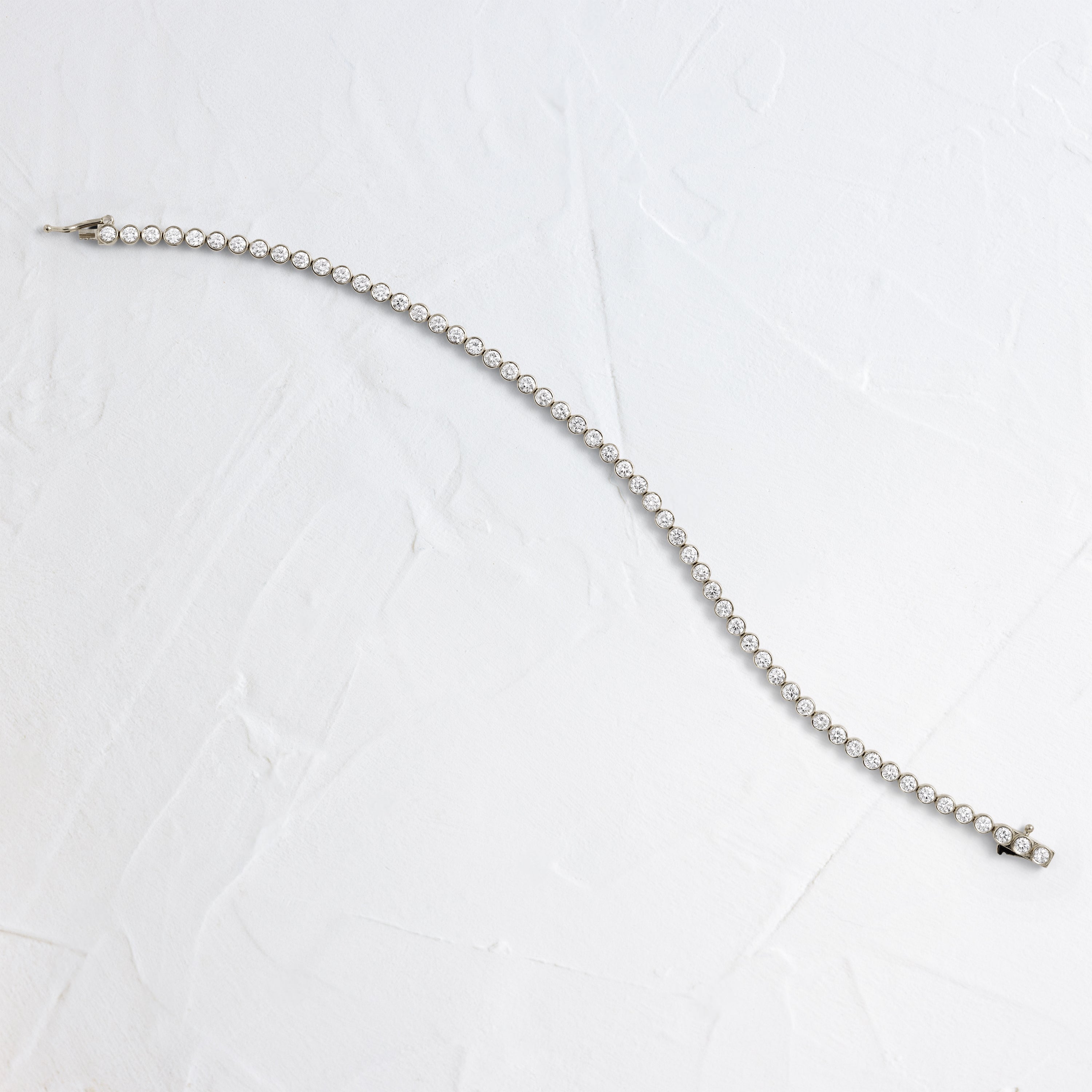 Solitaire Bezel-1.0 CT Oval Lab Grown Diamond Bracelets