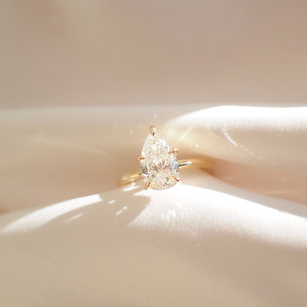 Solitaire-Pear Five Prong Lab Grown Diamond Engagement Ring - Solitaire-Oval Lab Grown Diamond Engagement Ring