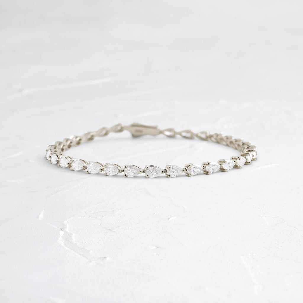 Solitaire Bezel-1.0 CT Oval Lab Grown Diamond Bracelets