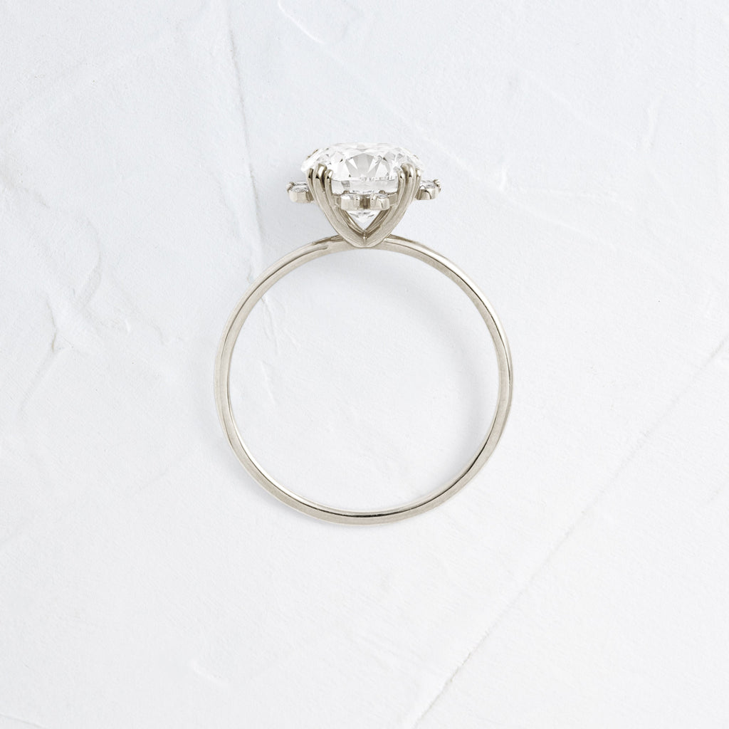 Solitaire-Oval Lab Grown Diamond Engagement Ring