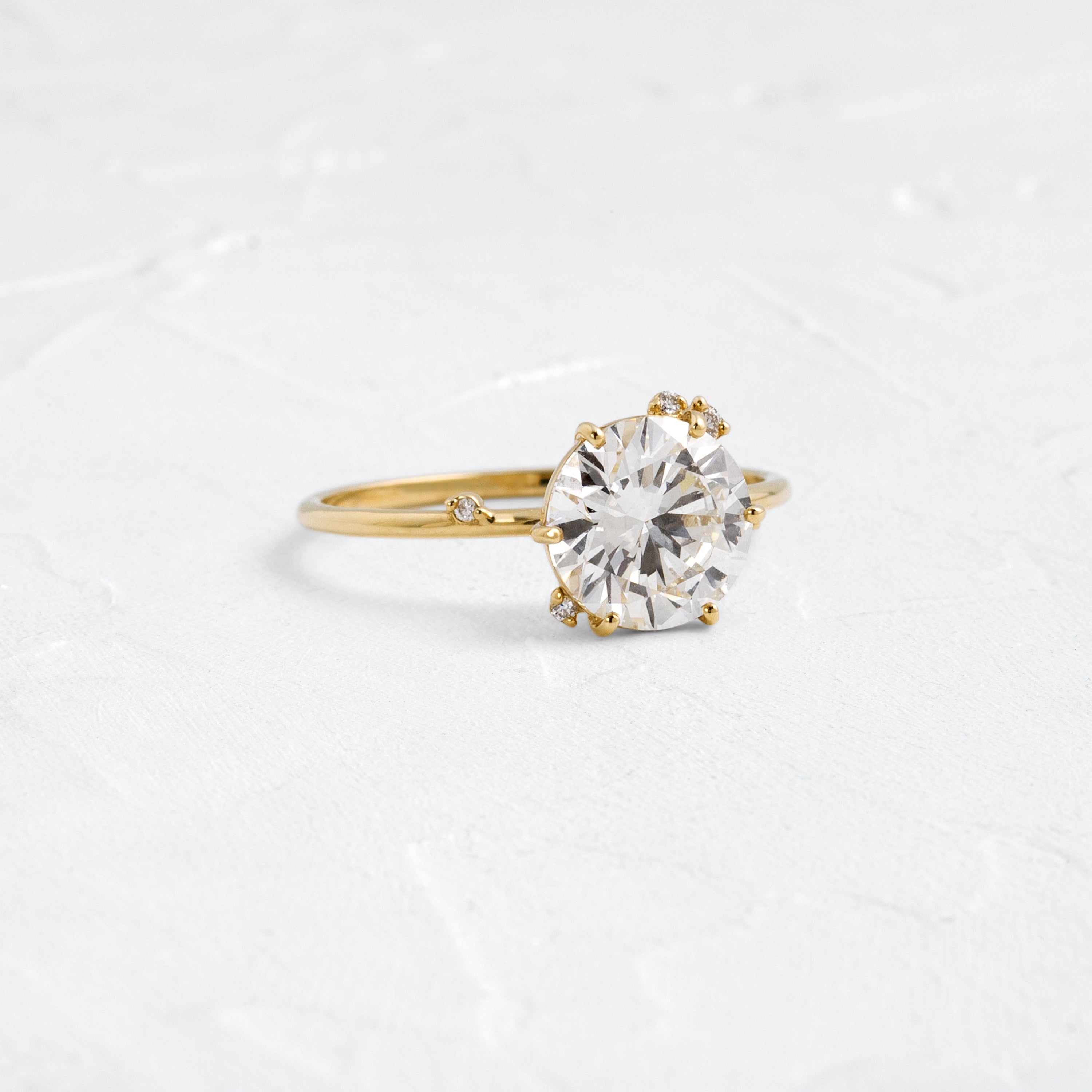 Solitaire-Oval Lab Grown Diamond Engagement Ring