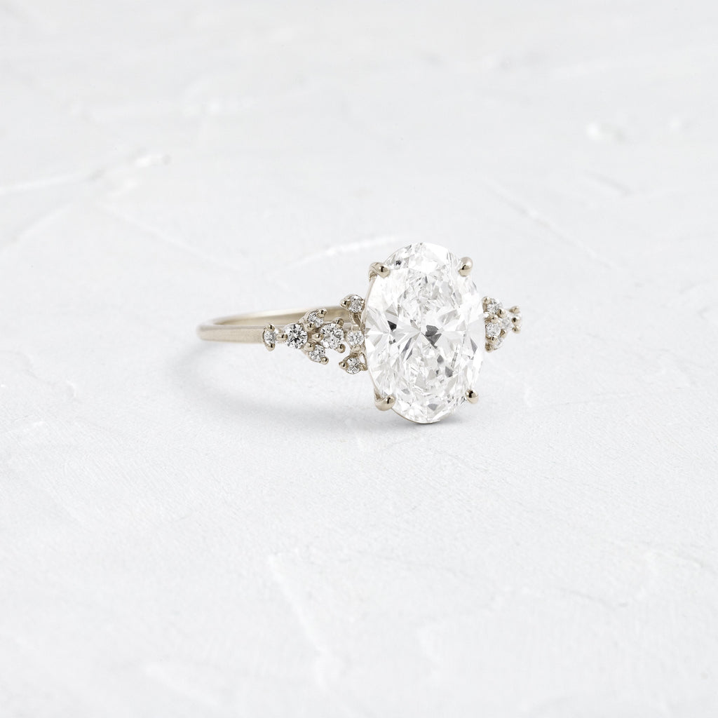 Solitaire-Oval Lab Grown Diamond Engagement Ring