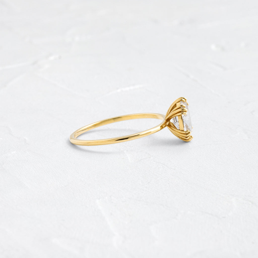 Solitaire-Oval Lab Grown Diamond Engagement Ring