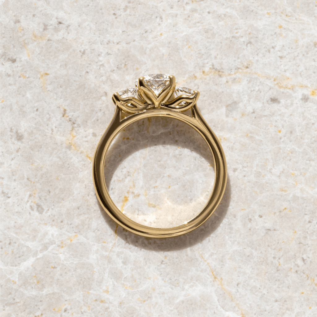 Solitaire-Oval Lab Grown Diamond Engagement Ring