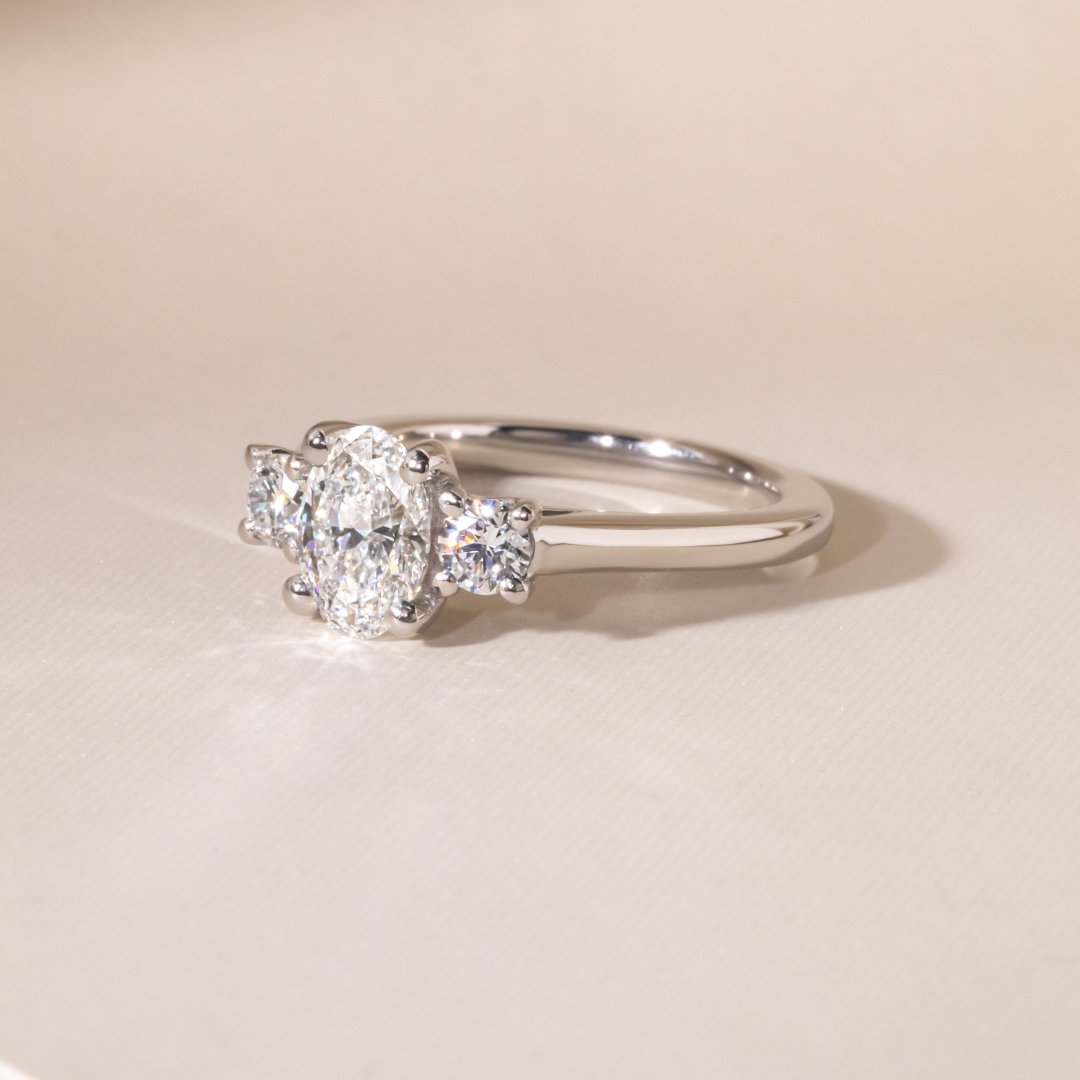 Solitaire-Oval Lab Grown Diamond Engagement Ring