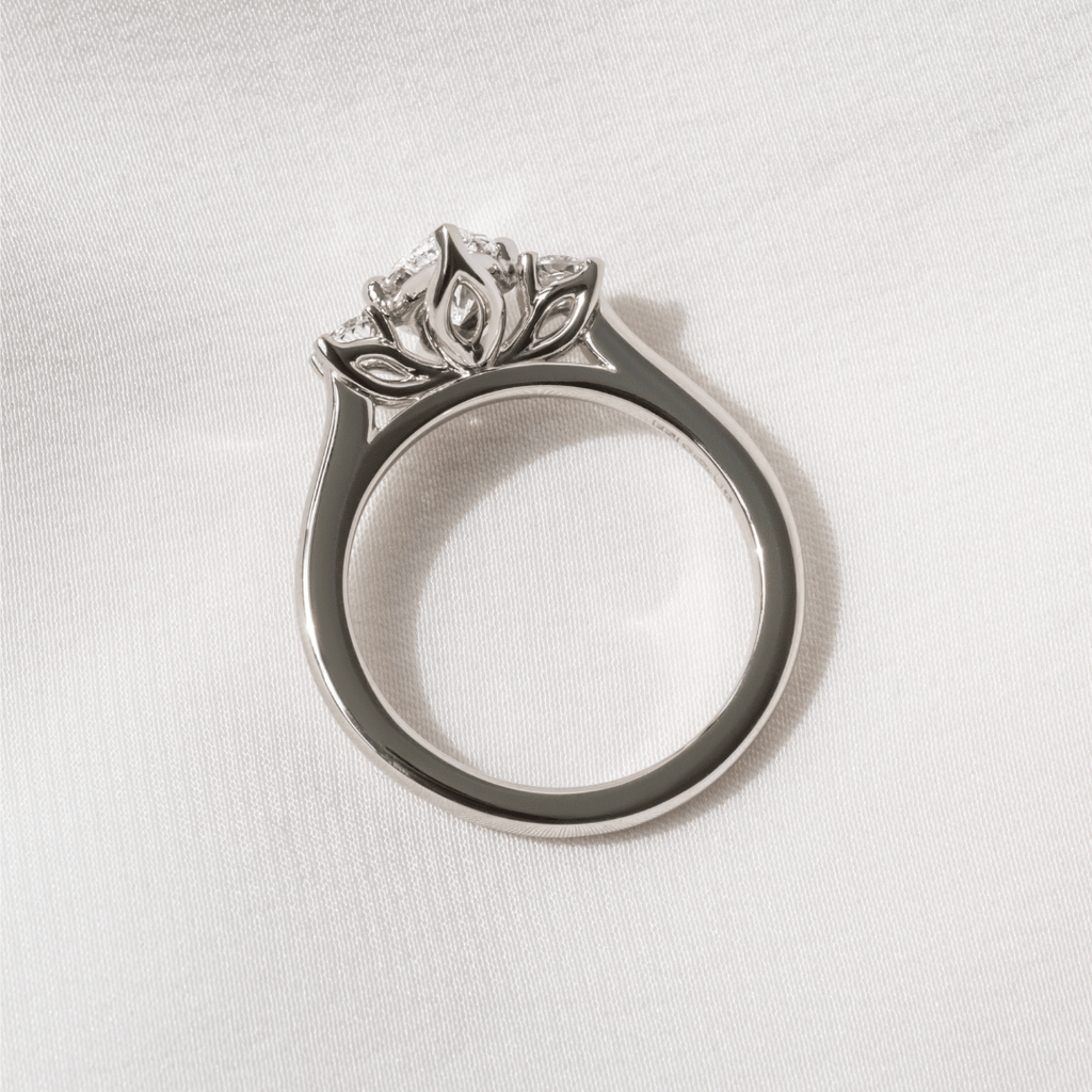 Solitaire-Oval Lab Grown Diamond Engagement Ring
