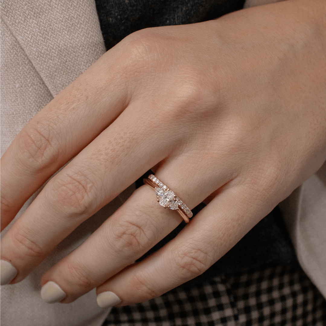 Solitaire-Oval Lab Grown Diamond Engagement Ring