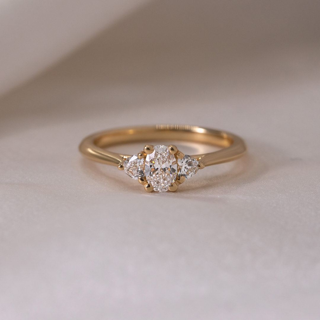 Solitaire-Oval Lab Grown Diamond Engagement Ring