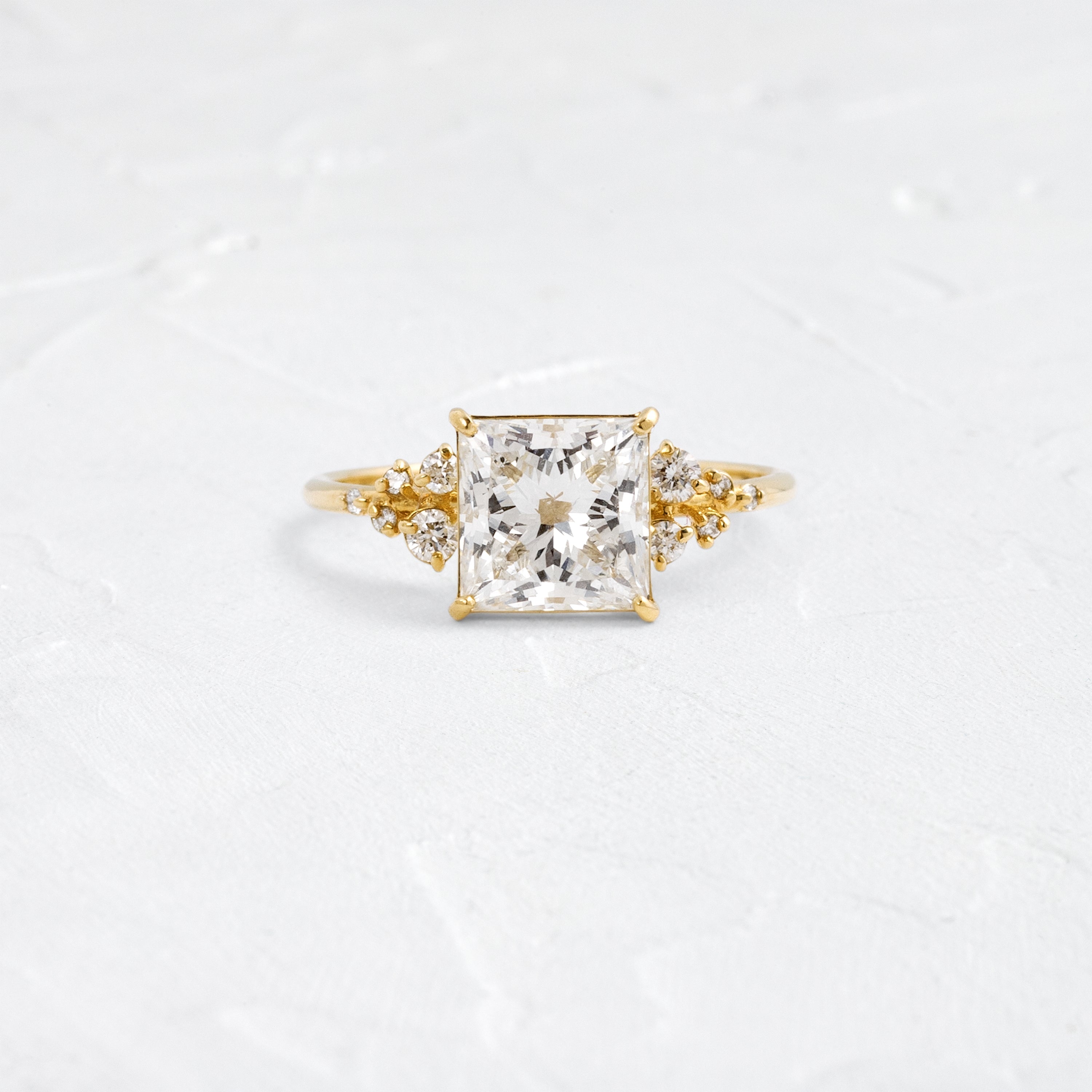 Solitaire-Oval Lab Grown Diamond Engagement Ring