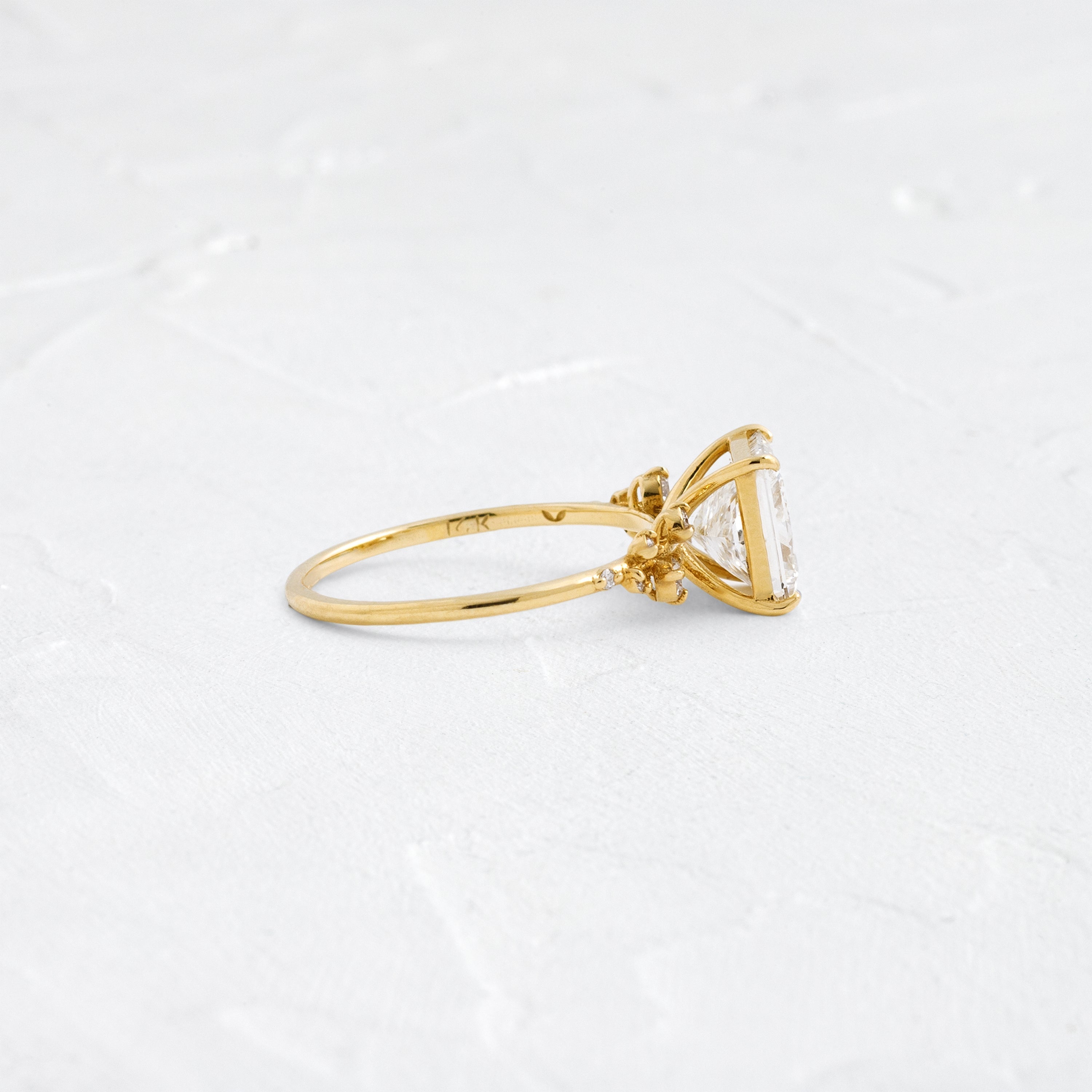 Solitaire-Oval Lab Grown Diamond Engagement Ring