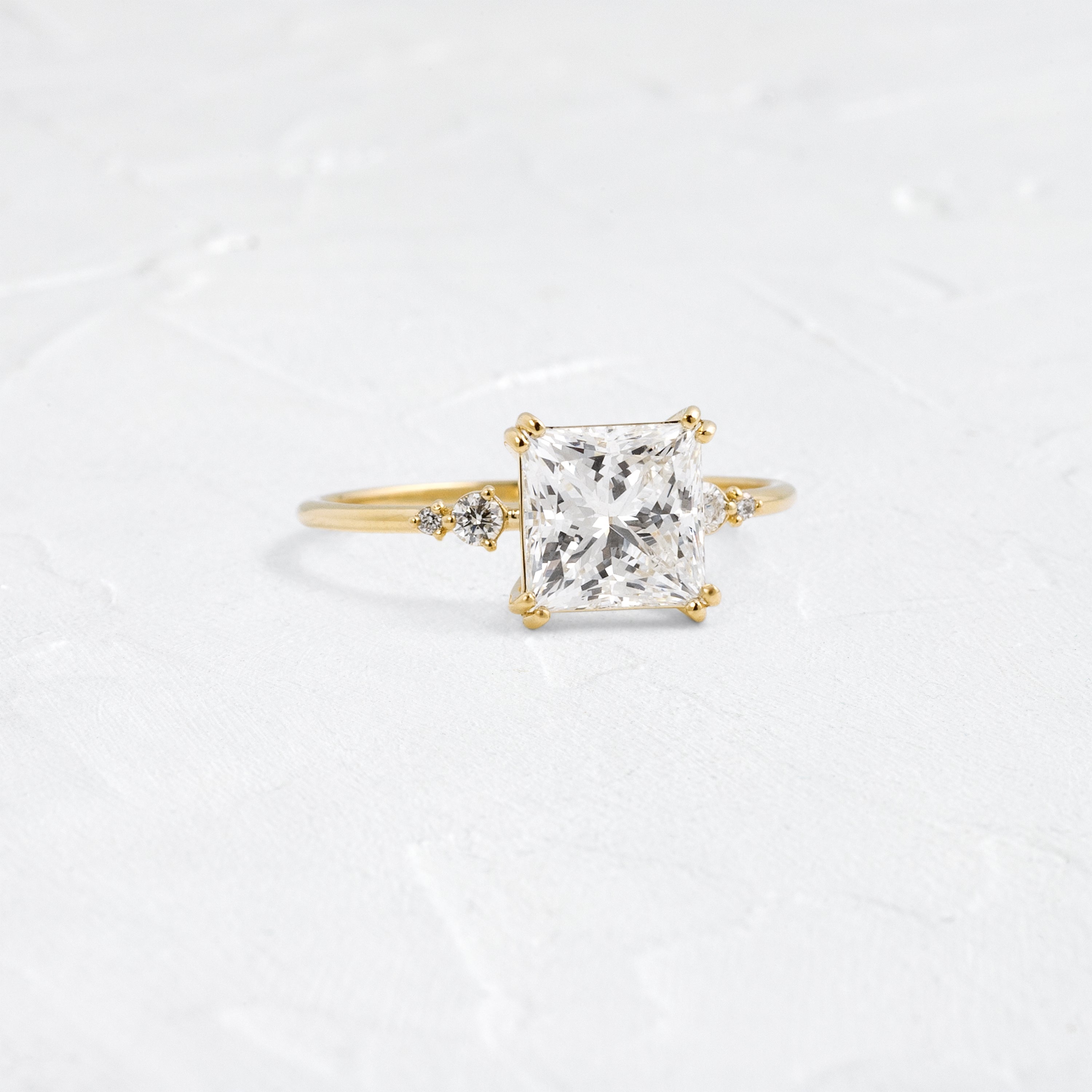 Solitaire-Oval Lab Grown Diamond Engagement Ring