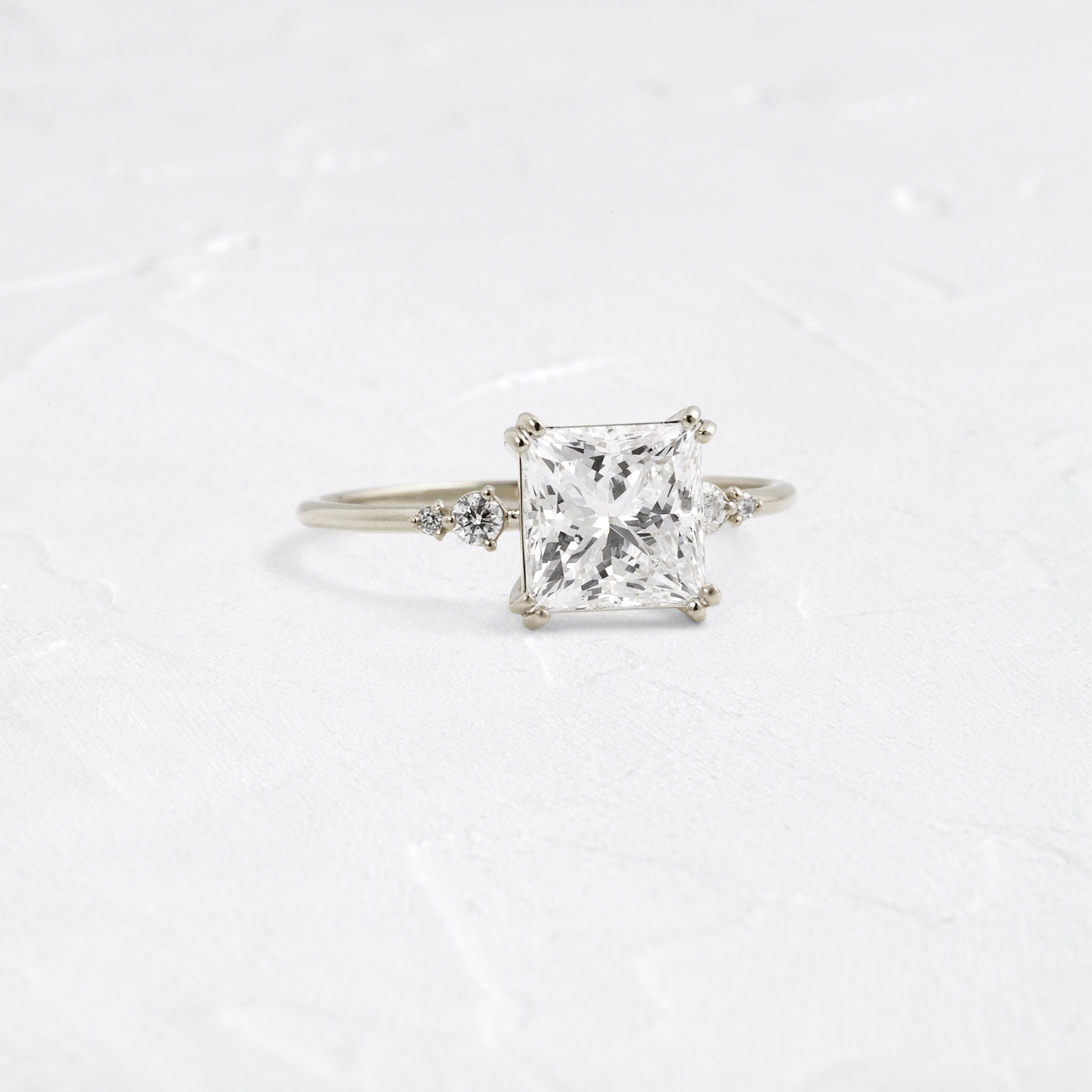 Solitaire-Oval Lab Grown Diamond Engagement Ring
