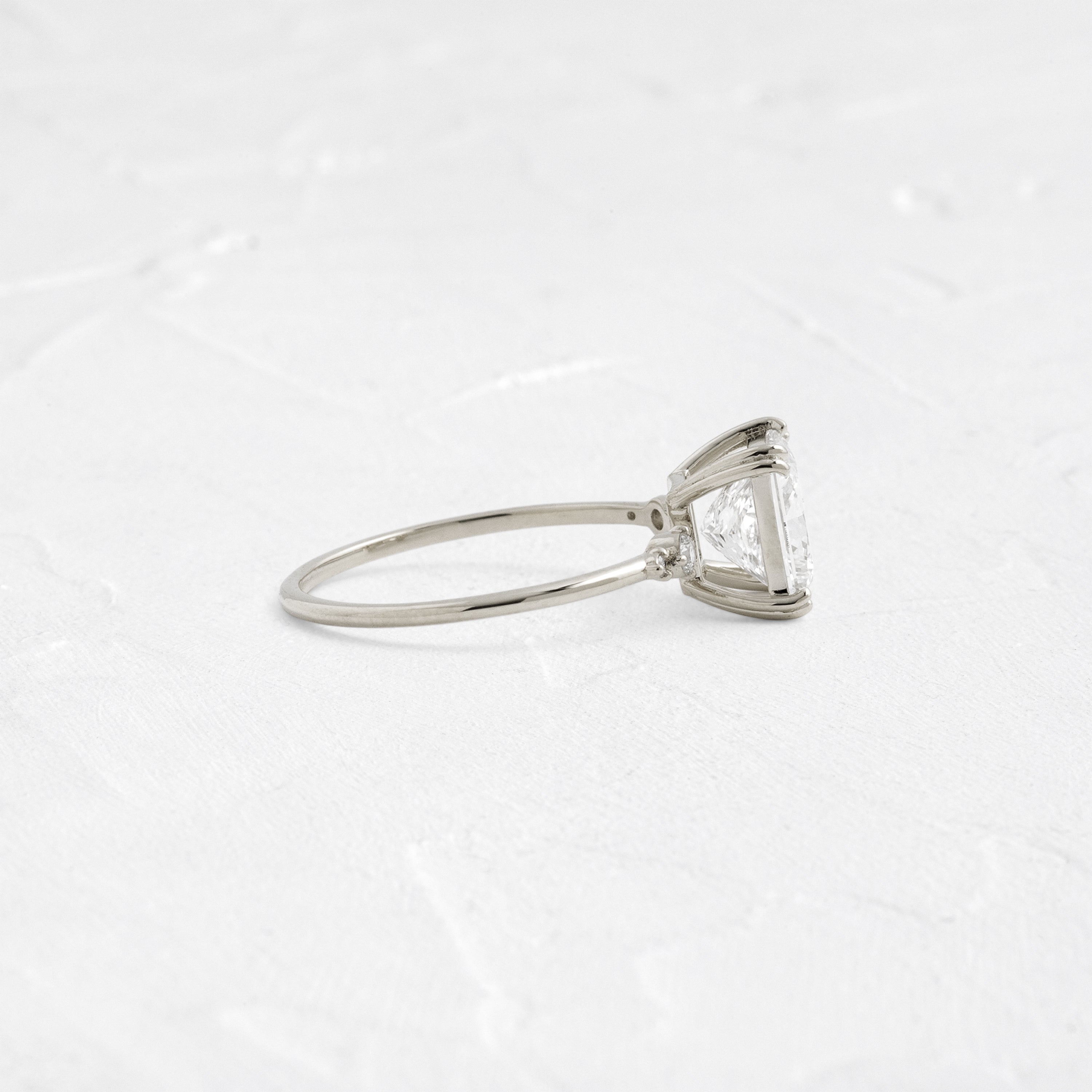 Solitaire-Oval Lab Grown Diamond Engagement Ring