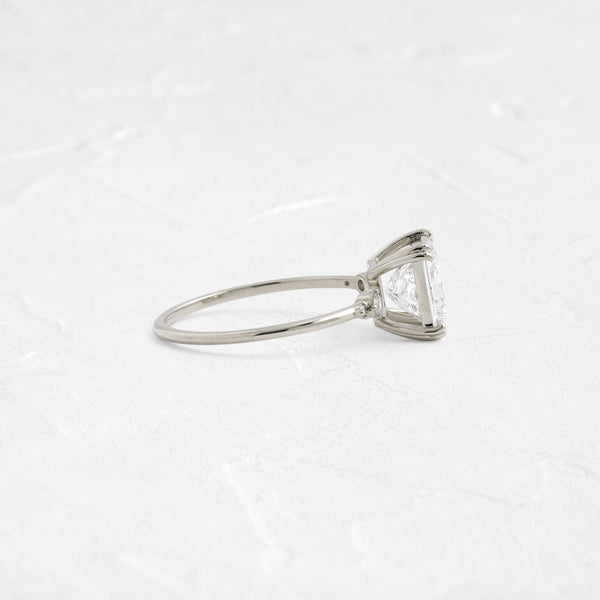 Cluster-Princess Lab Grown Diamond Engagement Ring - Solitaire-Oval Lab Grown Diamond Engagement Ring