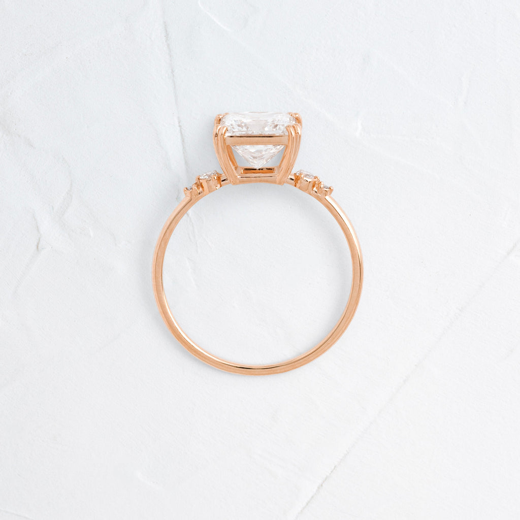 Solitaire-Oval Lab Grown Diamond Engagement Ring