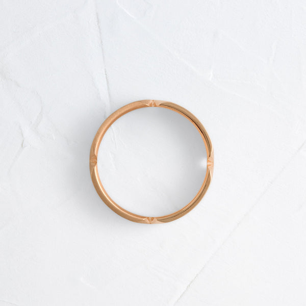 Center Pinch- Men's Wedding Band - Classic- Men's Wedding Band