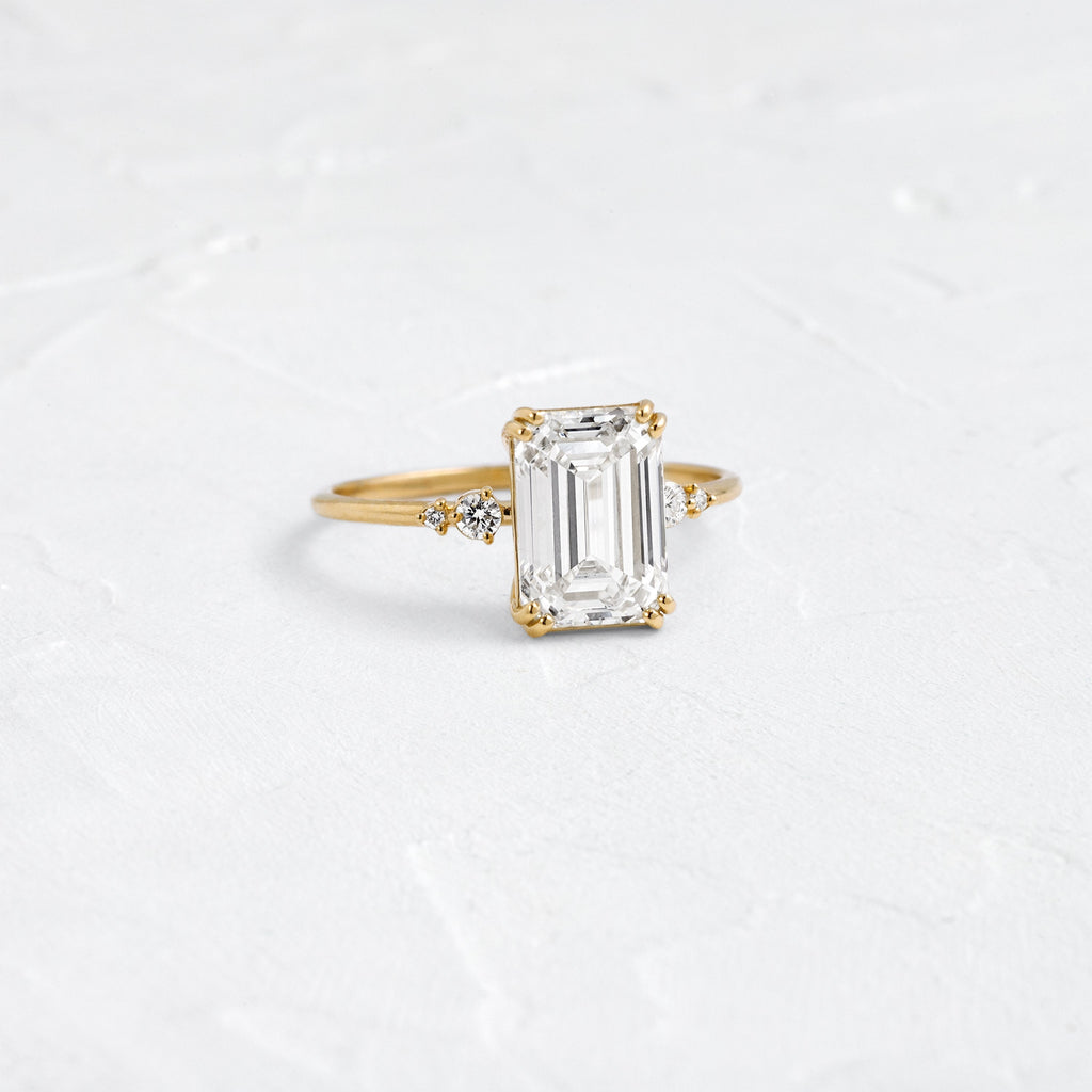 Solitaire-Oval Lab Grown Diamond Engagement Ring