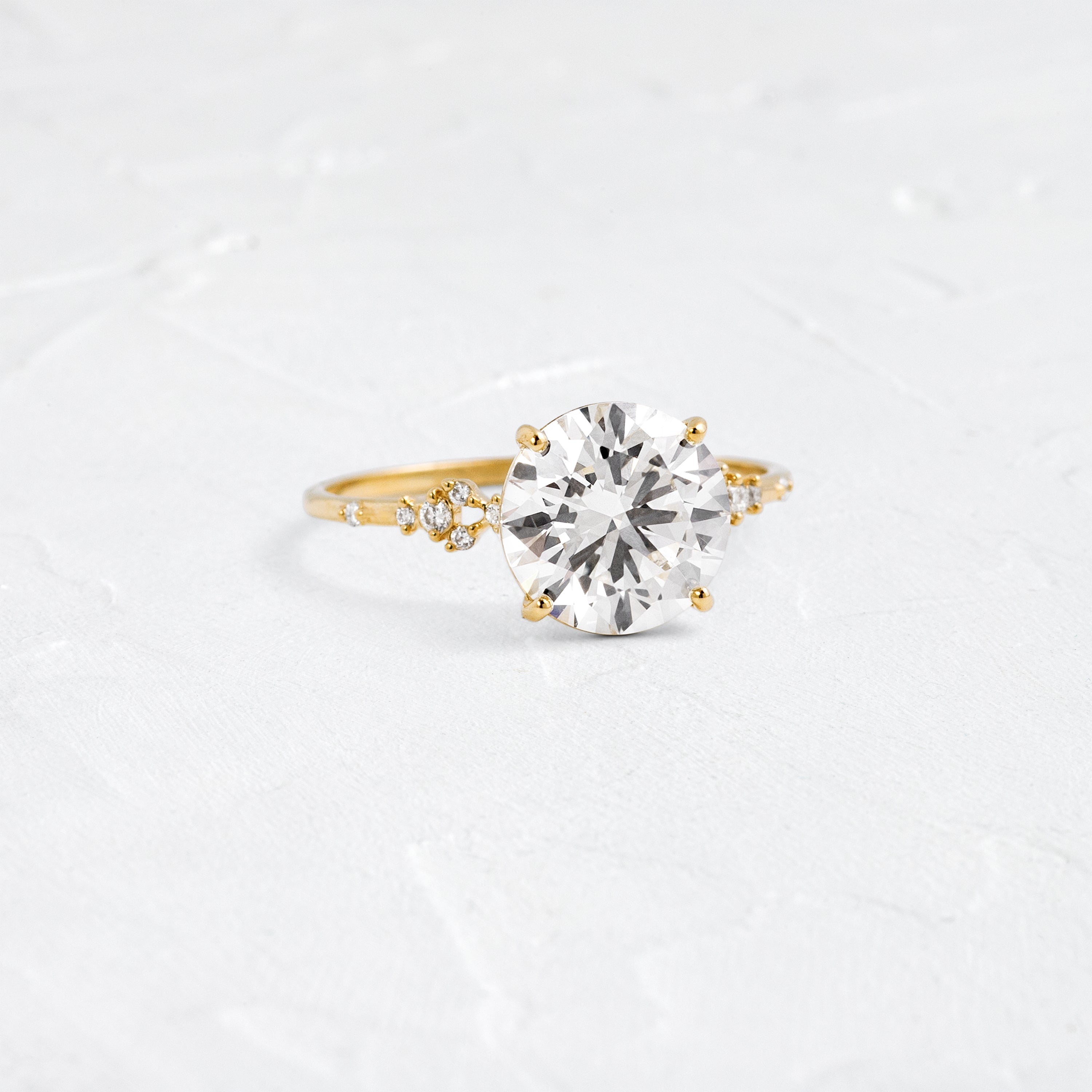 Solitaire-Oval Lab Grown Diamond Engagement Ring