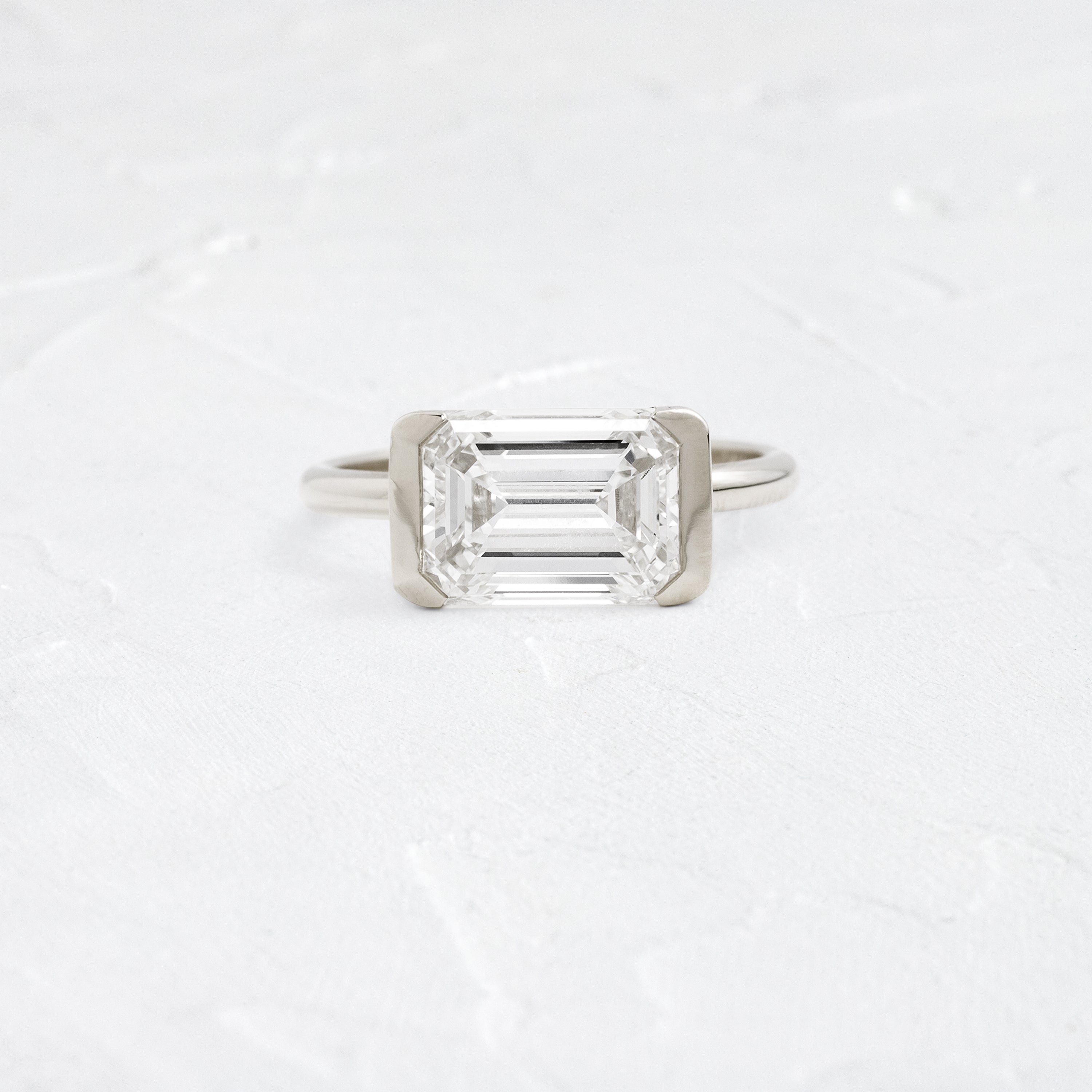Solitaire-Oval Lab Grown Diamond Engagement Ring
