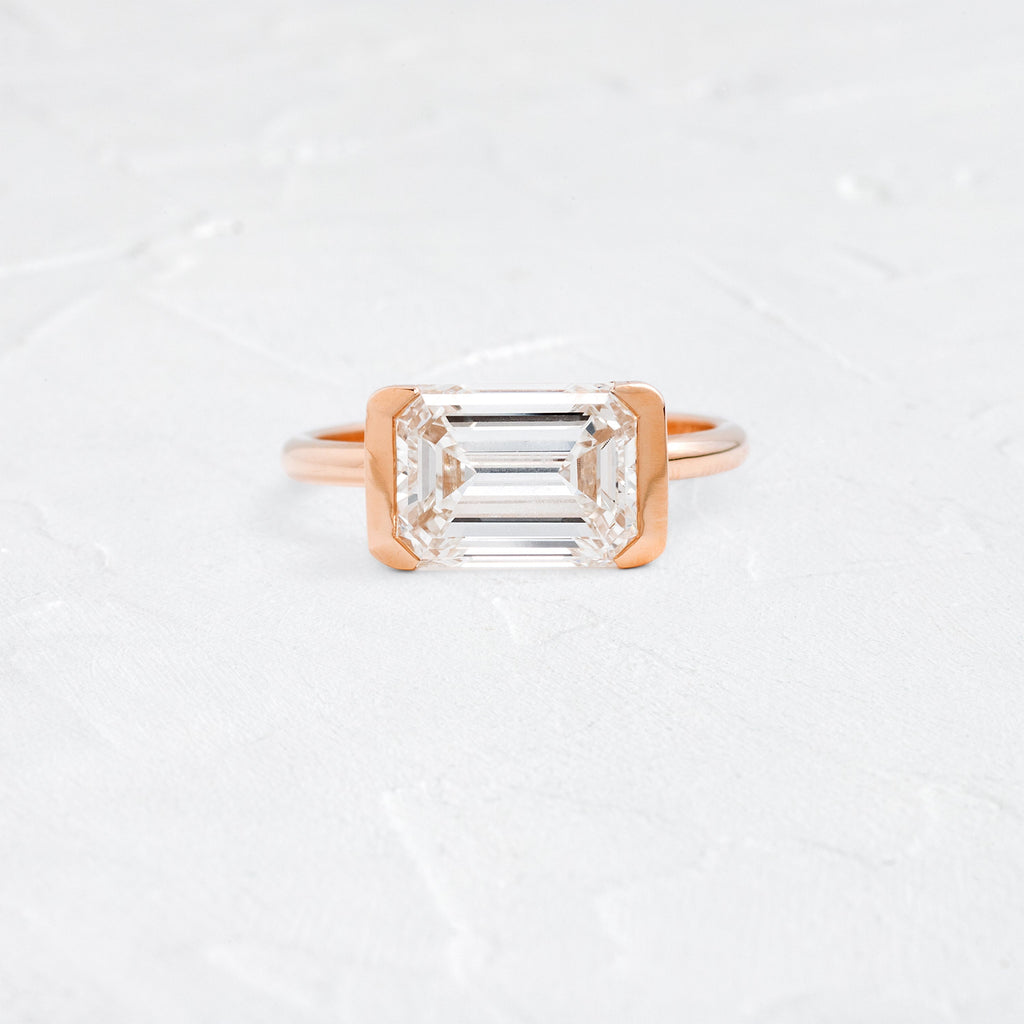 Solitaire-Oval Lab Grown Diamond Engagement Ring