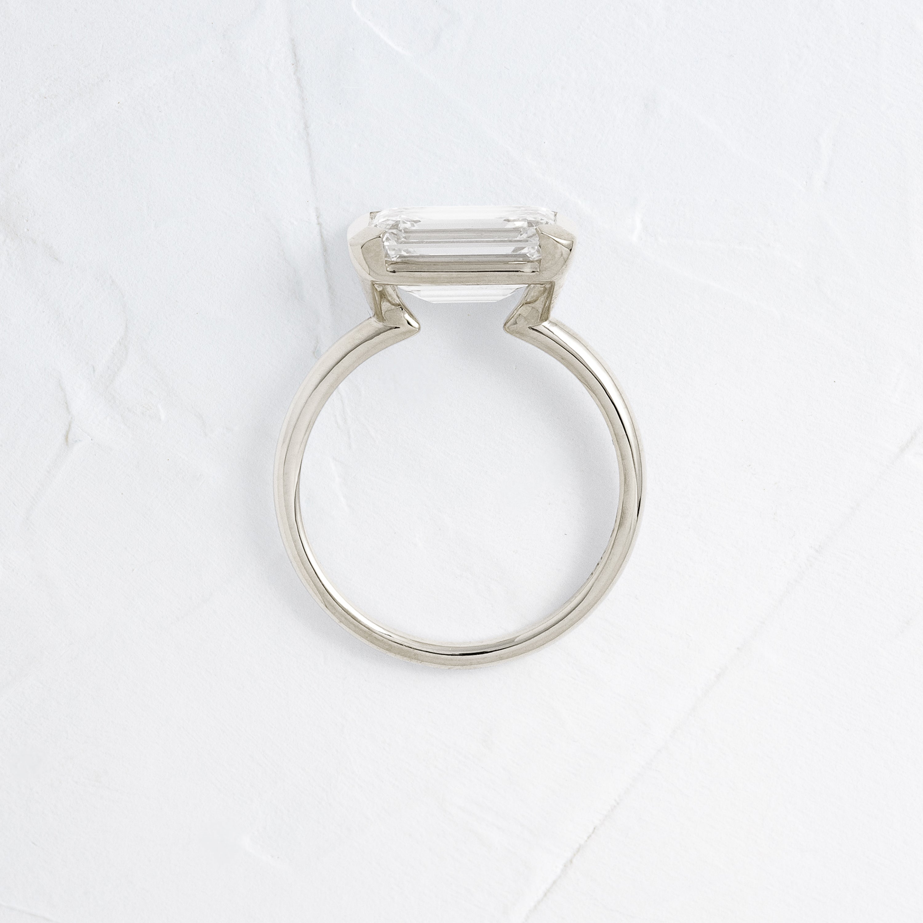 Solitaire-Oval Lab Grown Diamond Engagement Ring