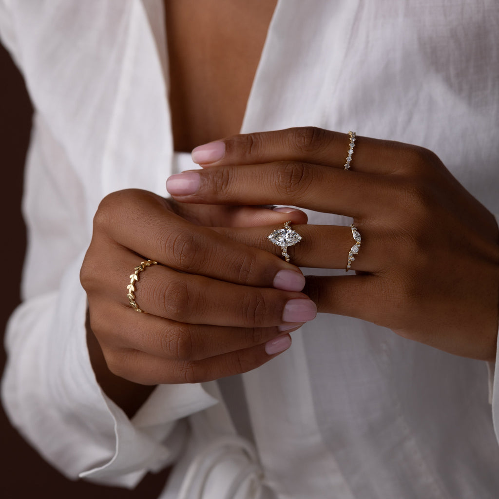 Solitaire-Oval Lab Grown Diamond Engagement Ring