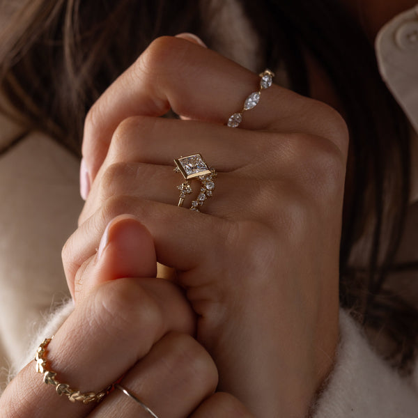 Cluster-Princess Lab Grown Diamond Engagement Ring - Solitaire-Oval Lab Grown Diamond Engagement Ring