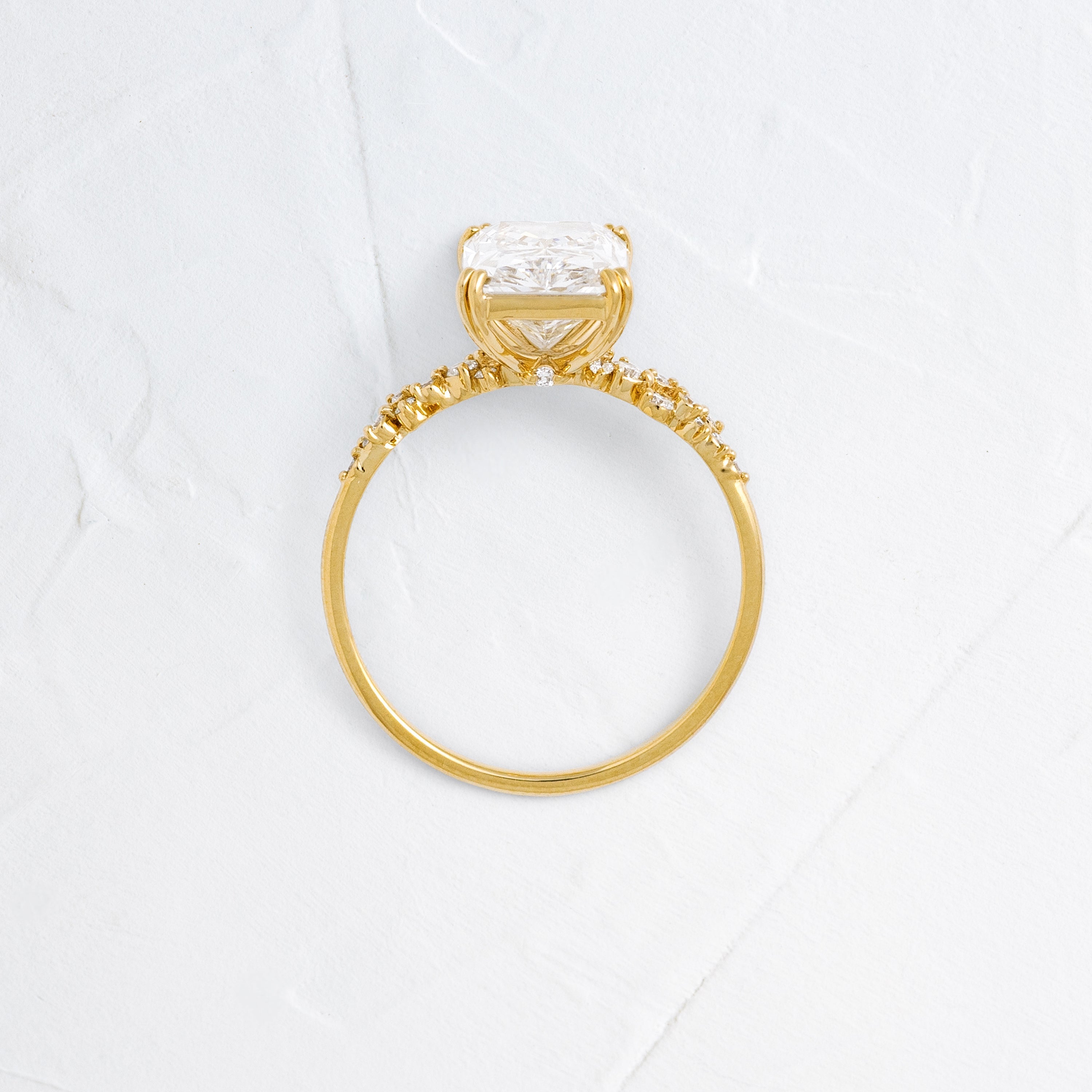 Solitaire-Oval Lab Grown Diamond Engagement Ring