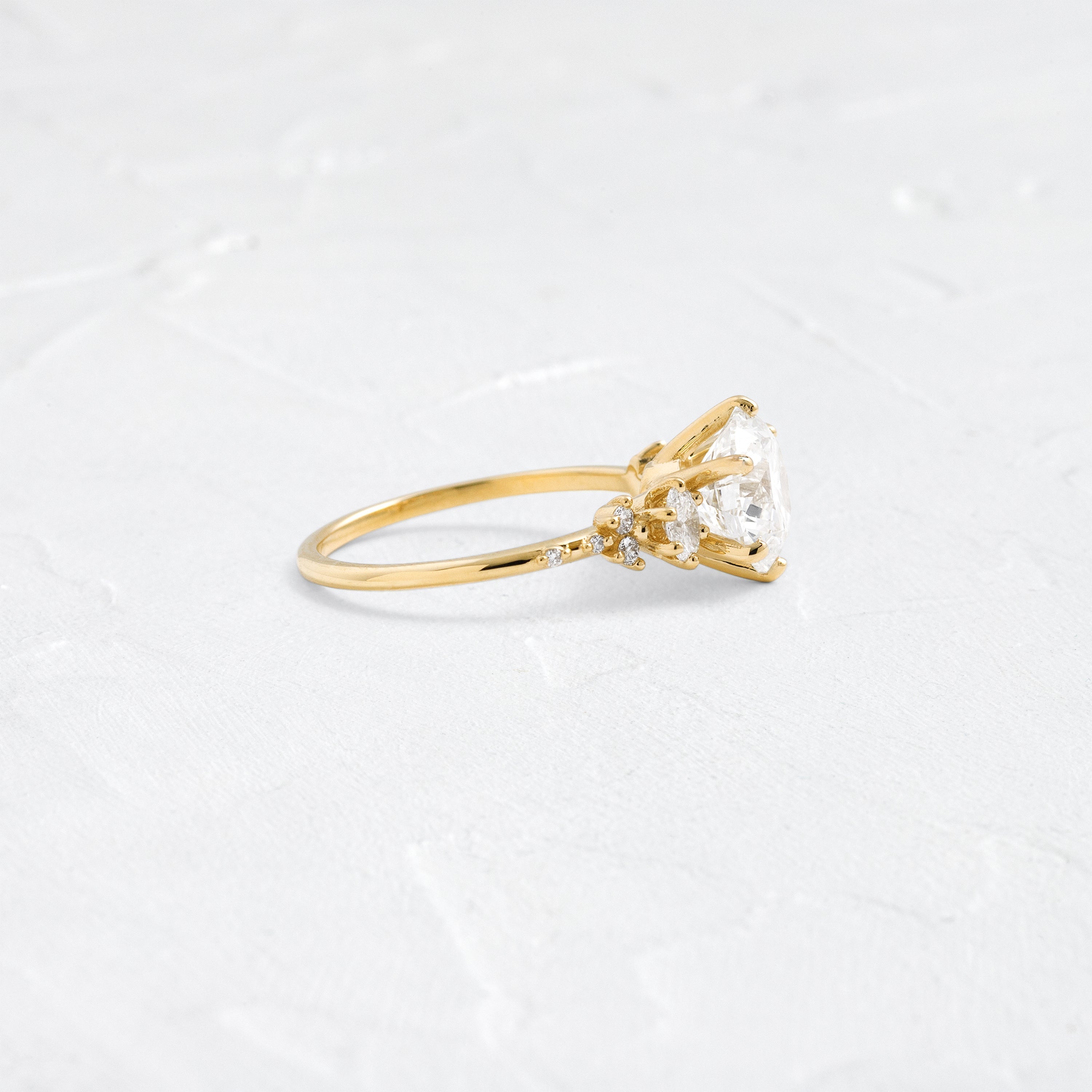 Solitaire-Oval Lab Grown Diamond Engagement Ring