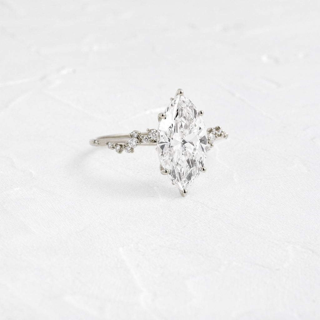 Solitaire-Oval Lab Grown Diamond Engagement Ring