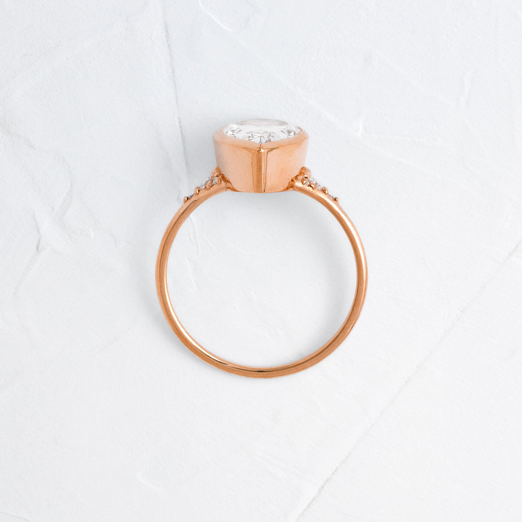 Solitaire-Oval Lab Grown Diamond Engagement Ring