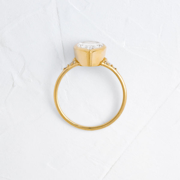 Bezel & Cluster Style-Pear Lab Grown Diamond Engagement Ring - Solitaire-Oval Lab Grown Diamond Engagement Ring