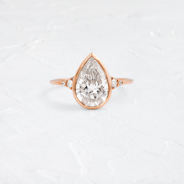 Bezel & Cluster Style-Pear Lab Grown Diamond Engagement Ring - Solitaire-Oval Lab Grown Diamond Engagement Ring