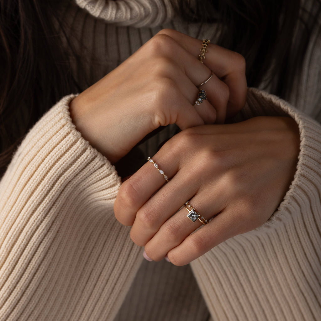 Solitaire-Oval Lab Grown Diamond Engagement Ring