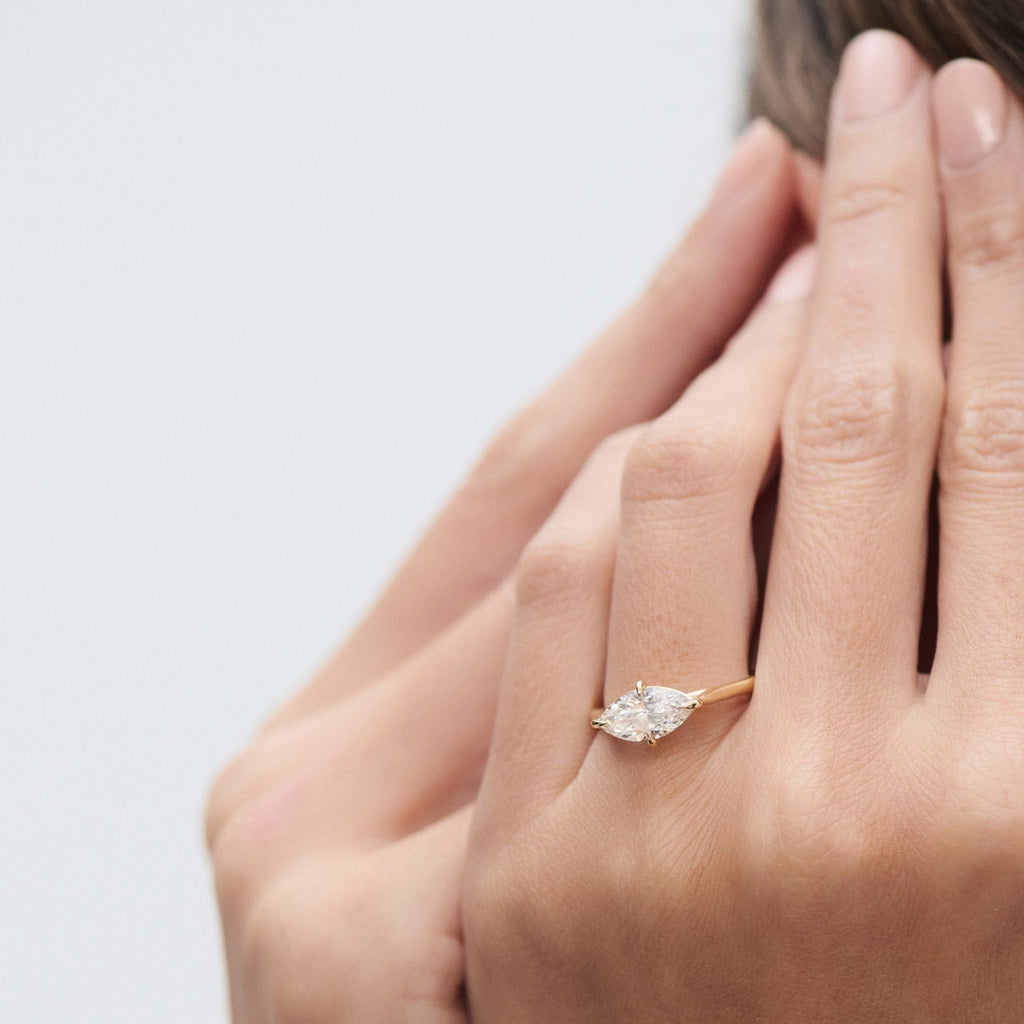 Solitaire-Oval Lab Grown Diamond Engagement Ring