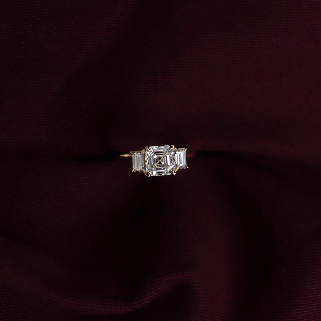 Solitaire- 1.0 CT Oval Moissanite Engagement Ring