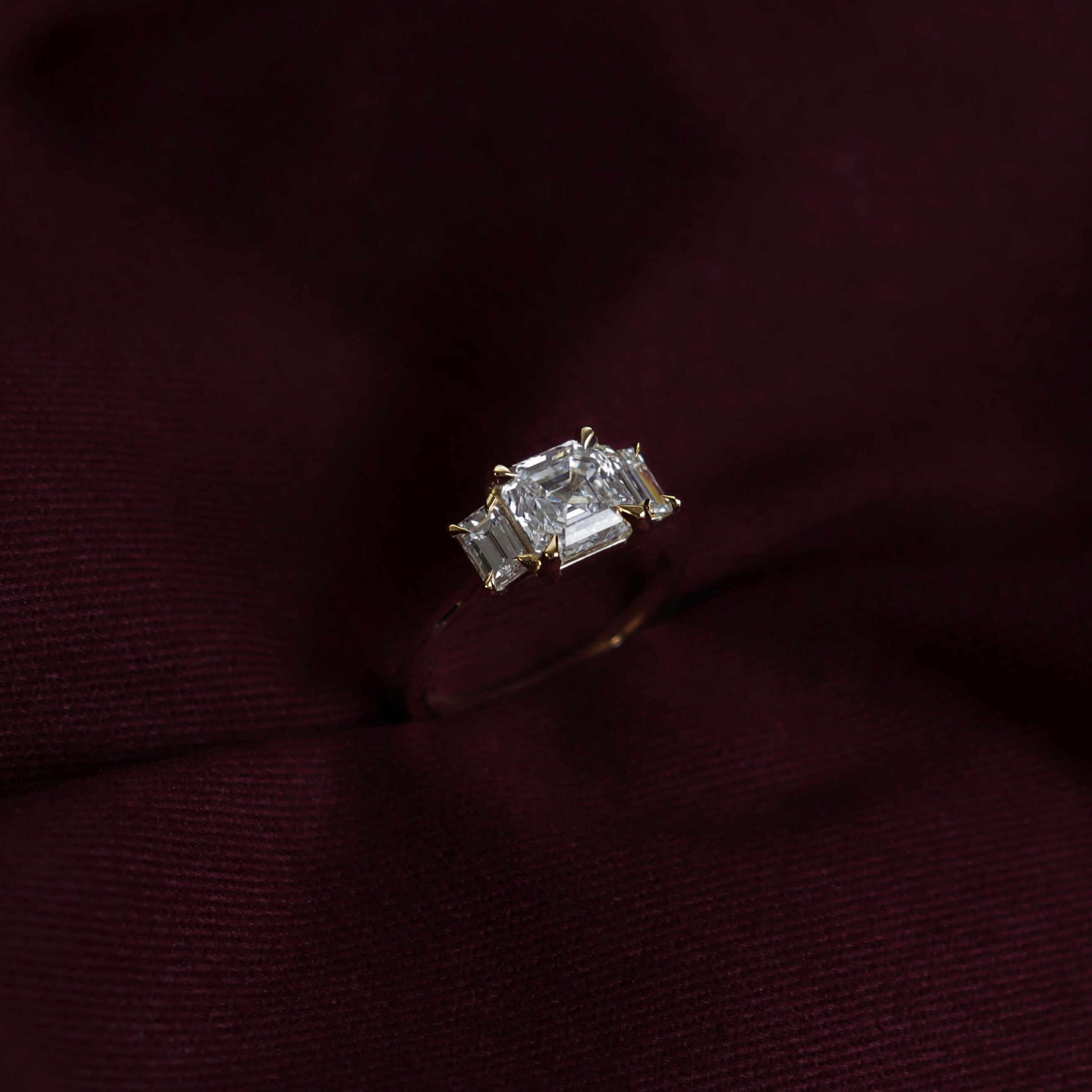 Solitaire-Oval Lab Grown Diamond Engagement Ring