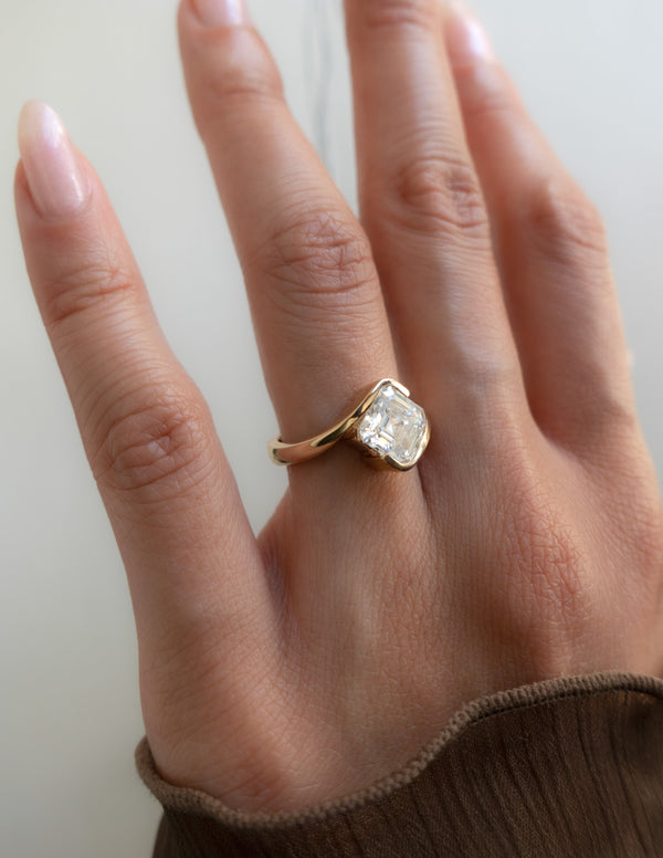 Solitaire Rapture-Asscher Lab Grown Diamond Engagement Ring - Solitaire-Oval Lab Grown Diamond Engagement Ring