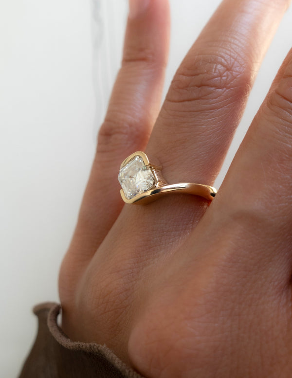 Solitaire Rapture-Asscher Lab Grown Diamond Engagement Ring - Solitaire-Oval Lab Grown Diamond Engagement Ring