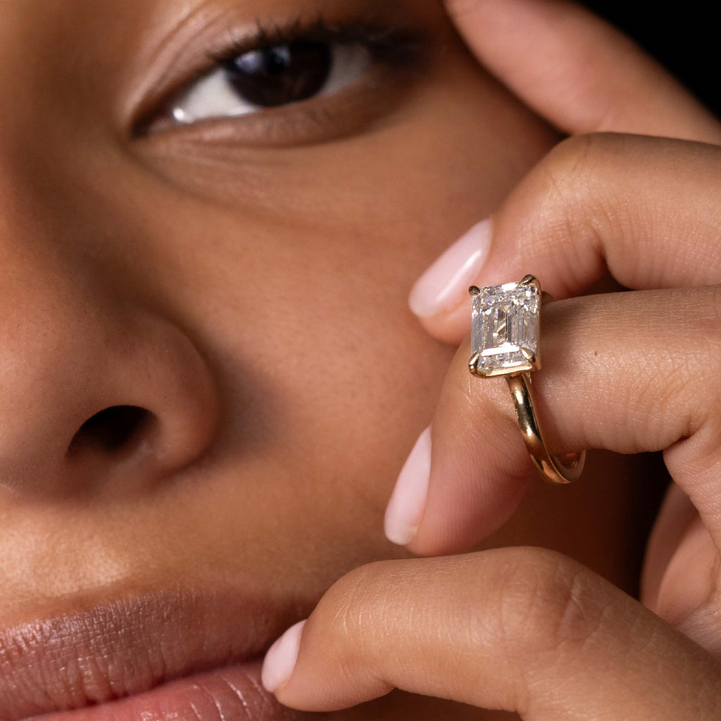 Solitaire- 1.0 CT Oval Moissanite Engagement Ring