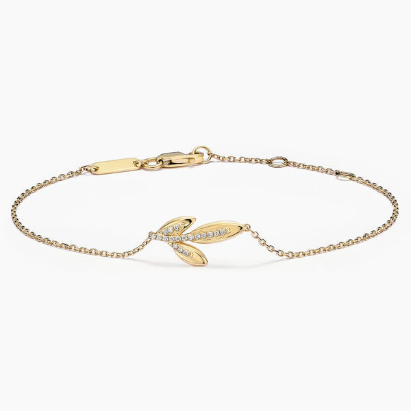 Leaves Petal- 0.05 CT Round Moissanite Bracelet - Leaves Petal- 0.05 CT Round Moissanite Bracelet