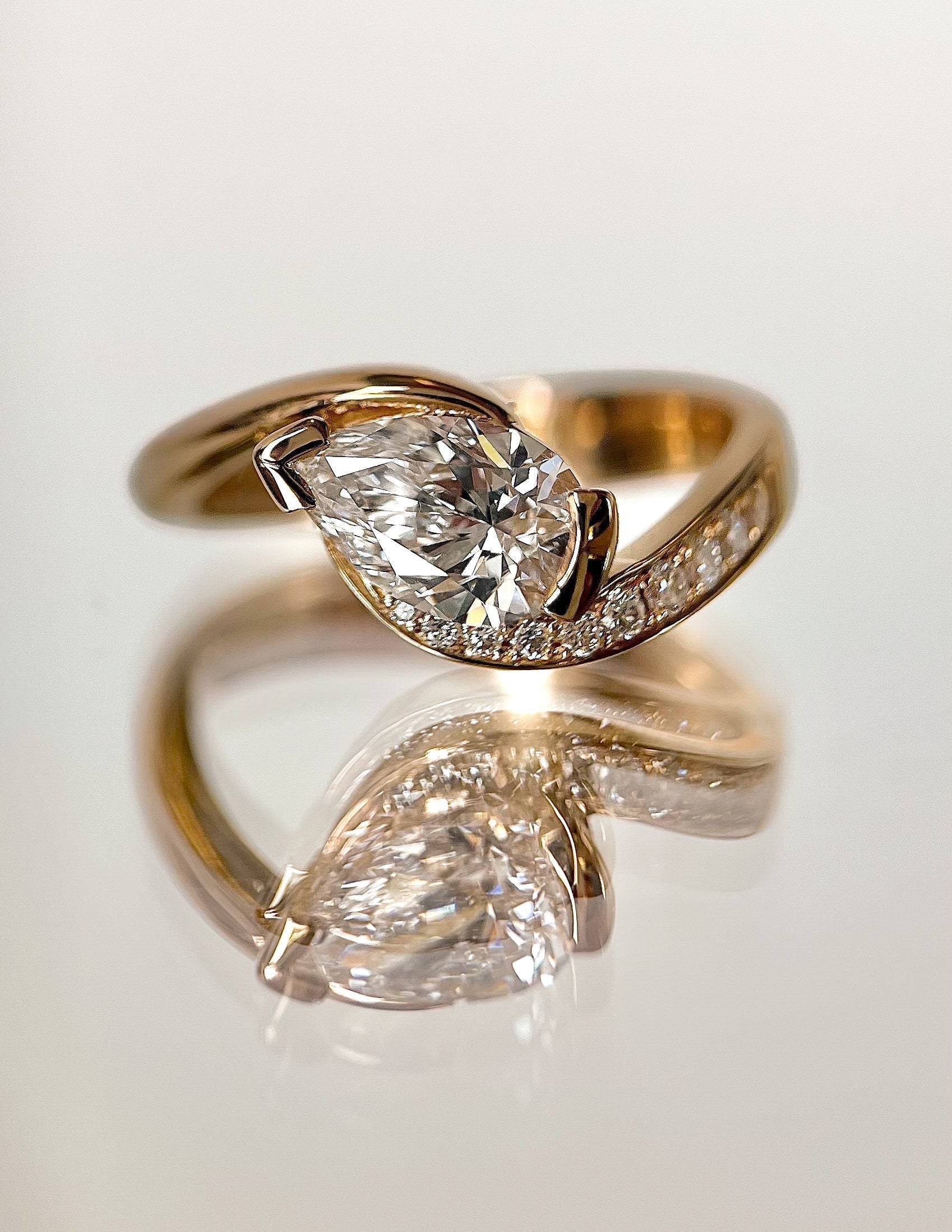 Solitaire-Oval Lab Grown Diamond Engagement Ring